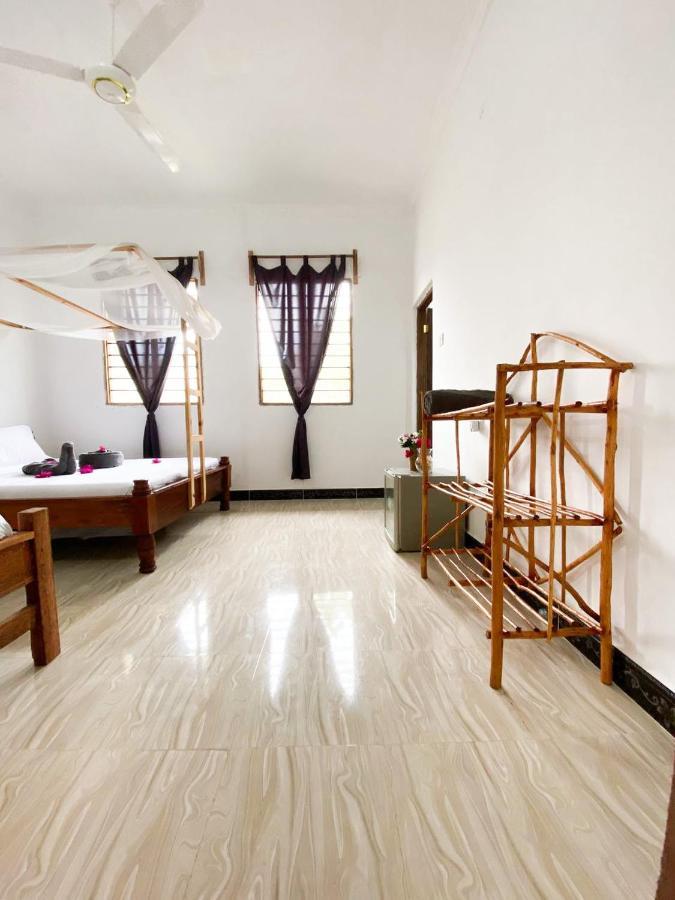 Lighthouse Guesthouse Nungwi Buitenkant foto