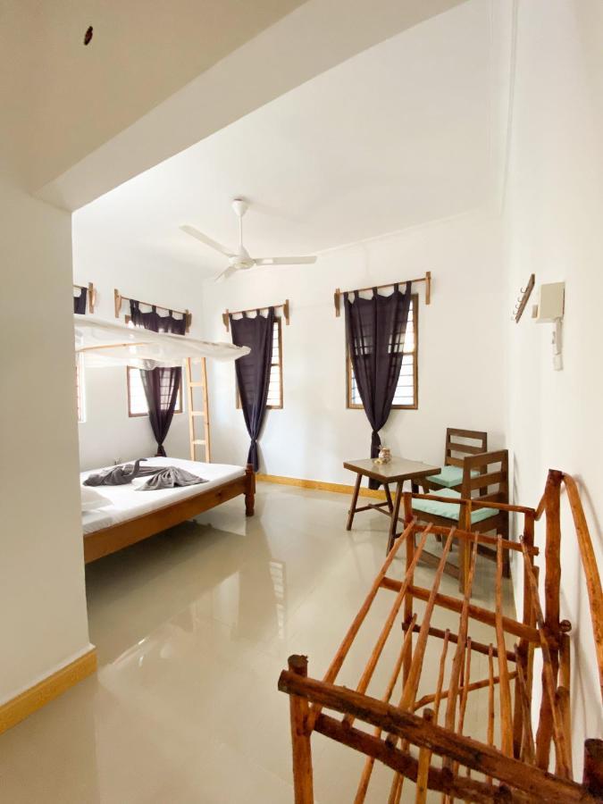 Lighthouse Guesthouse Nungwi Buitenkant foto