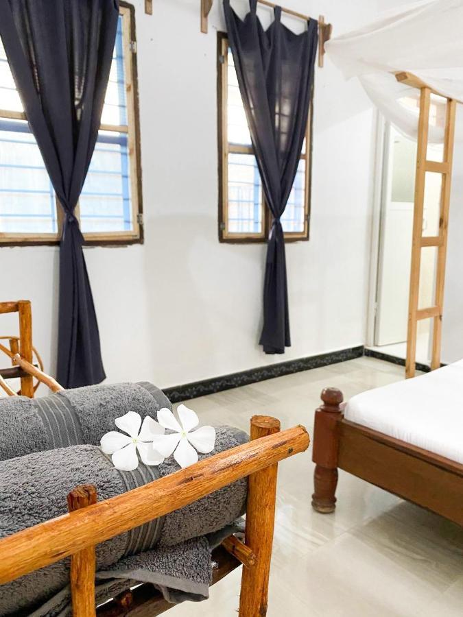 Lighthouse Guesthouse Nungwi Buitenkant foto