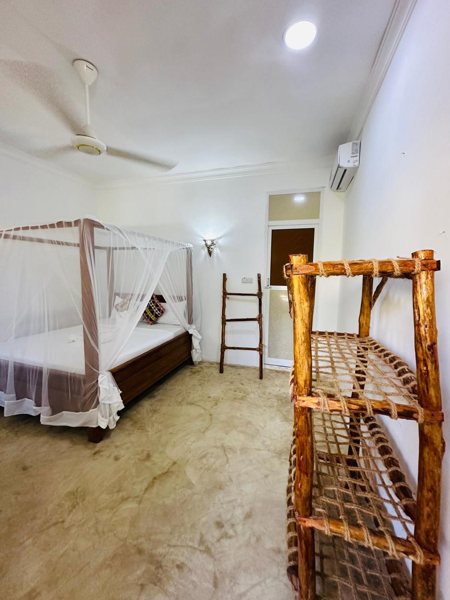 Lighthouse Guesthouse Nungwi Buitenkant foto